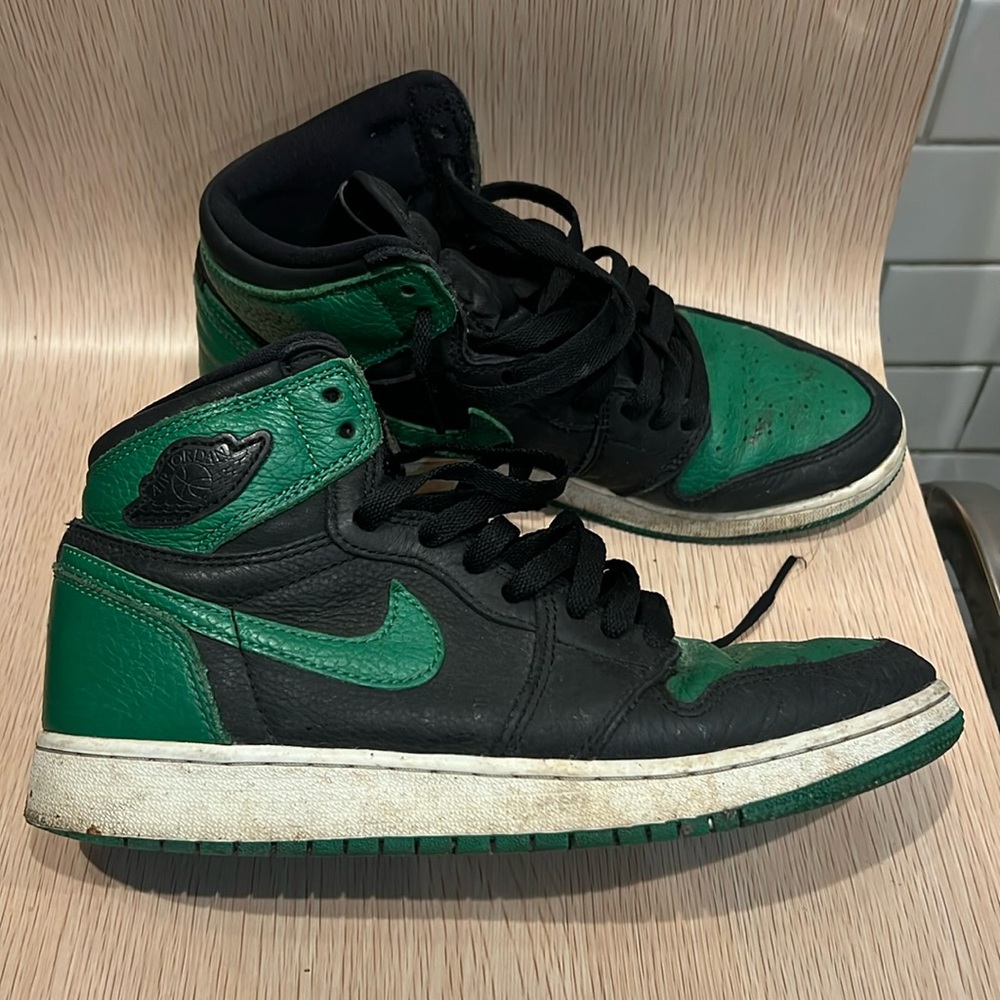 AIR JORDAN 1 HIGH RETRO GS "Pine Green Black"